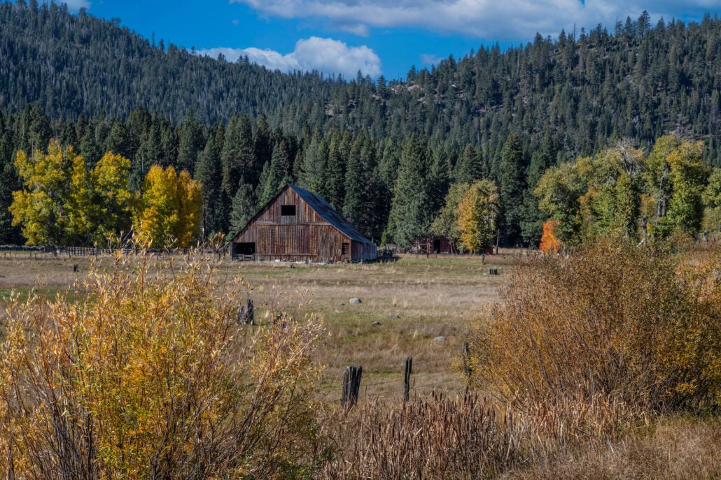 Barn near sierraville