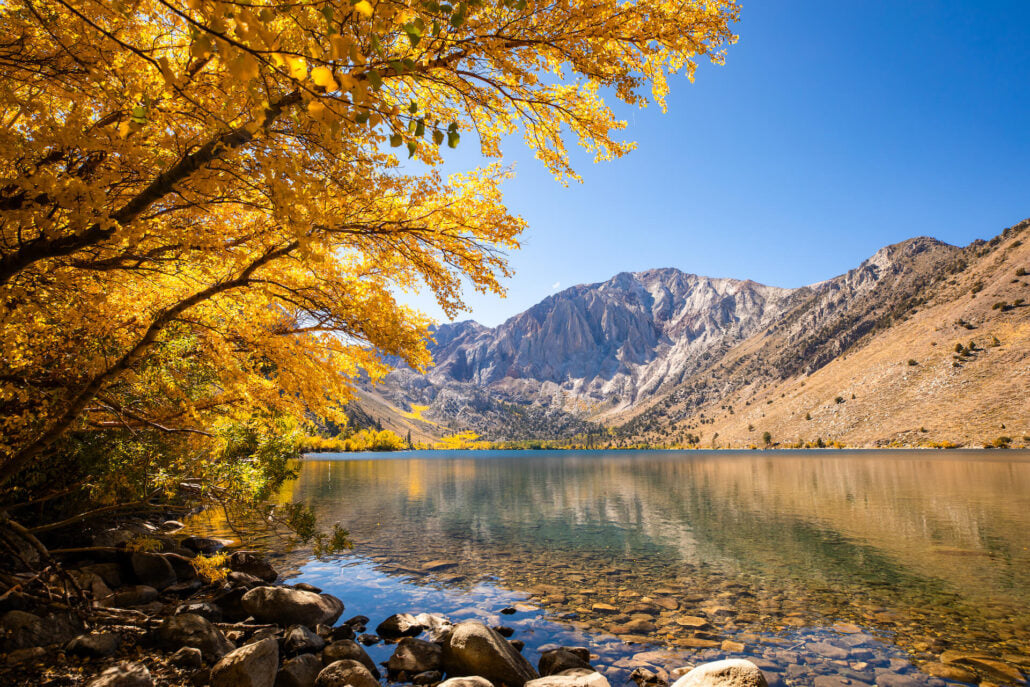 Convict lake (10 06 25) photo credit samantha lindberg mammoth lakes tourism 10